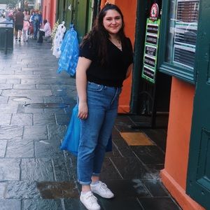 Meet your Posher, Nicole